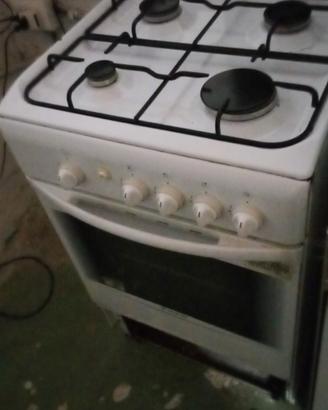 Cucina a gas Ariston 