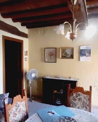 Villa di 120 m² con 5 locali e box auto doppio a L