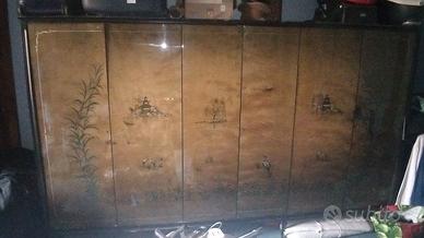 Armadio laccato stile Giapponese a 6 ante
