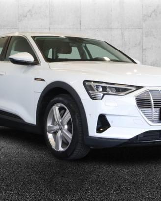 AUDI e-tron 50 quattro