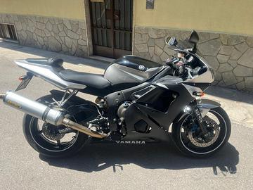 yamaha R6