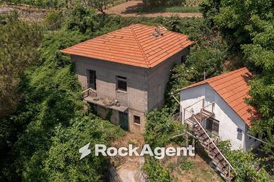 Casa indipendente di 280 m² a Agerola