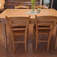tavolo e 4 sedie in faggio