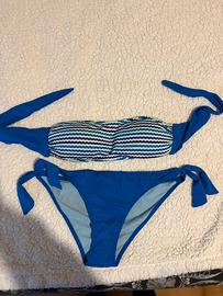 Costumi taglia m 5€ l’uno