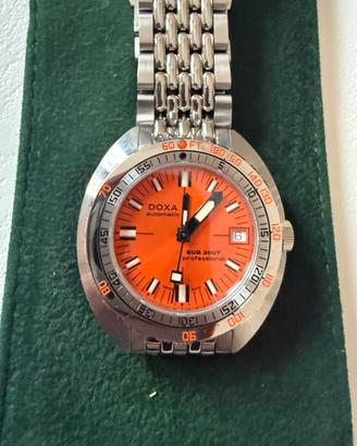 DOXA sub 200T