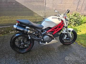 Ducati Monster 796