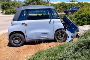 Citroen ami 2023 incidentata