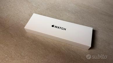 NUOVO Apple Watch SE 3 40mm Cellular