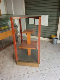 VETRINE IN LEGNO E VETRO CON RUOTE E SERRATURA