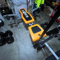 Panca+lat machine+leg extension