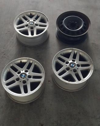 3 CERCHI AUTO BMW 15 POLLICI E 1 IN FERRO 15 