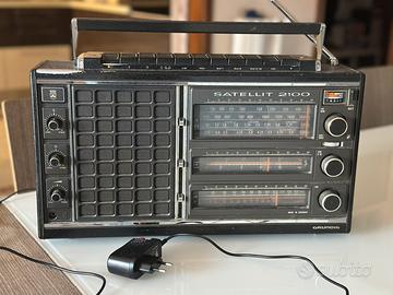 Radio Grundig Satellit 2100