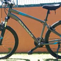 Tre biciclette MTB