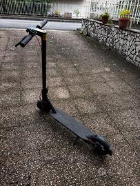 Xiaomi Mi Electric Scooter Pro 2