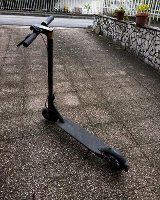 Xiaomi Mi Electric Scooter Pro 2