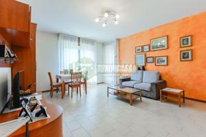 3 LOCALI CON TERRAZZO, CUCINA ABITABILE, DOPPI SE