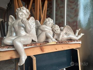 Tris di angeli in gesso effetto madreperla
