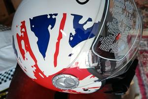 casco demi-jet BHR con bandiera inglese 