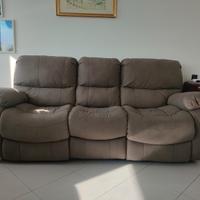 divano reclinabile elettrico 