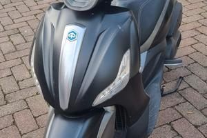 Piaggio Beverly 350 Sport Touring IE ABS nero