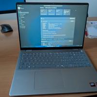Dell Inspiron 16 5645 - Ryzen7 32GB DDR5 1TB