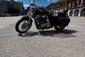 Harley-Davidson sportster 883