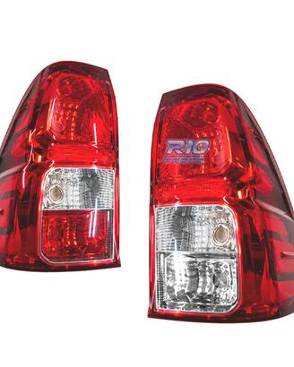 FANALI TOYOTA HILUX 16- ESTERNO