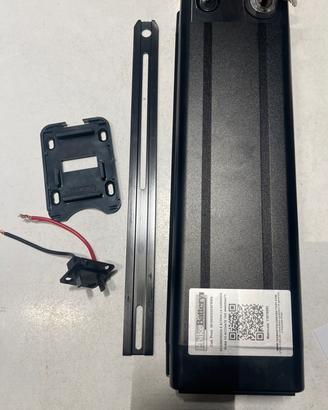 BATTERIA AL LITIO VERTICALE PER E-BIKE 36V 14AH