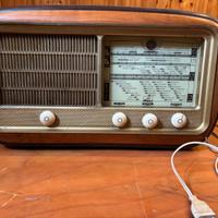 Radio vintage grande in legno anni 50