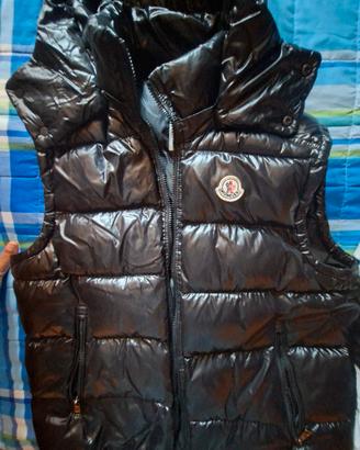 smanicato moncler