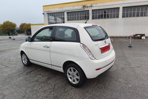 Lancia Ypsilon 1.3 MJT 75 CV Platinum Accetto Perm