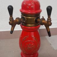 colonna spillatrice in ceramica rossa