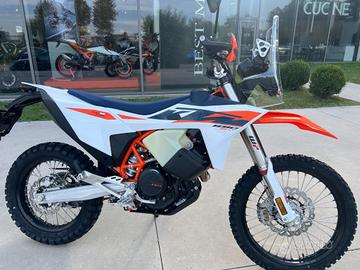 KTM 690 Enduro Rally