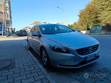 volvo v40 d2 1600 turbo diesel 70000km certificati