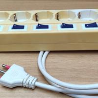 Ciabatta elettrica da 6 Schuko con interruttori