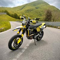 HUSQVARNA 701 supermoto