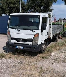Nissan cabstar anno 2006