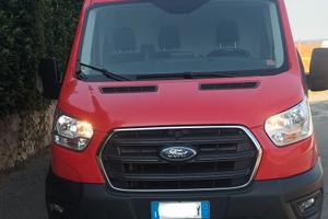 Ford Transit Hibrid 