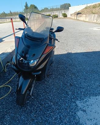 Yamaha Majesty 250