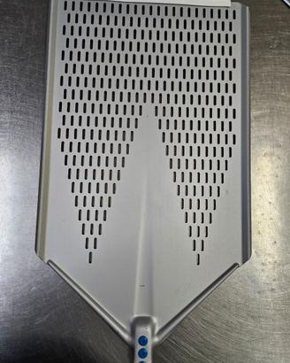 pala per pizza rettangolare forata Linea Azzurra
