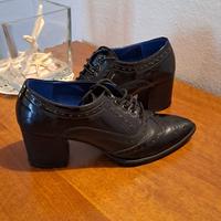 Scarpe classiche eleganti con punta taglia 37