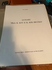 Lunari con raccoglitore tra ilXVI e io XIX secolo