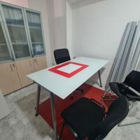 Scrivania Ufficio IKEA / Moderna