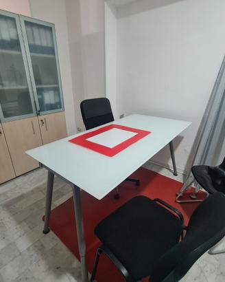 Scrivania Ufficio IKEA / Moderna