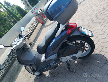 Piaggio Beverly 200