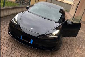 SUBENTRO LEASING TESLA MODEL 3 RWD