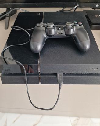 PS4 +Controller +Cuffia +7 giochi di Fifa 