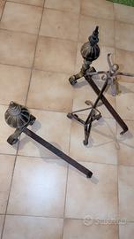 Coppia alari e un portaferri camino