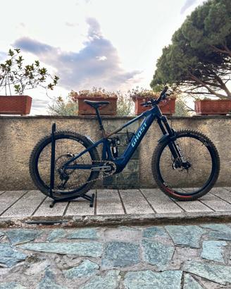 Ghost E-RIOT CF LTD 2025