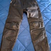 pantalone in pelle da moto